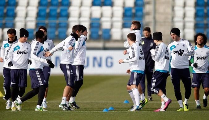 内锋回撤牵 内锋回撤牵