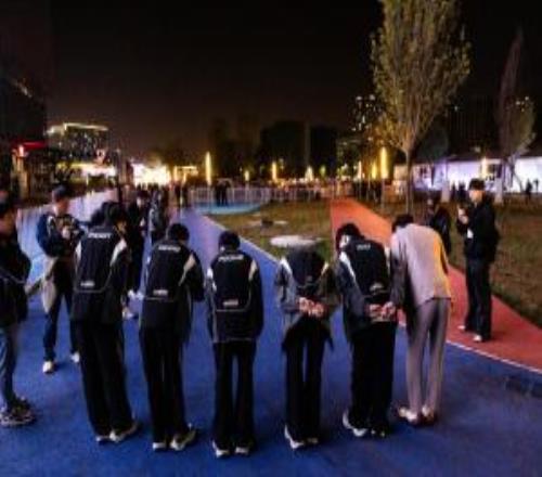 在训练场以 在训练场以