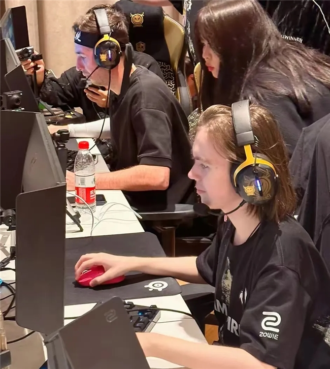 的底层逻辑 的底层逻辑